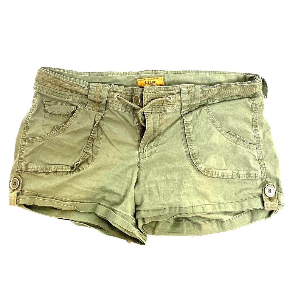 Cargo army camo green shorts women’s size 9
